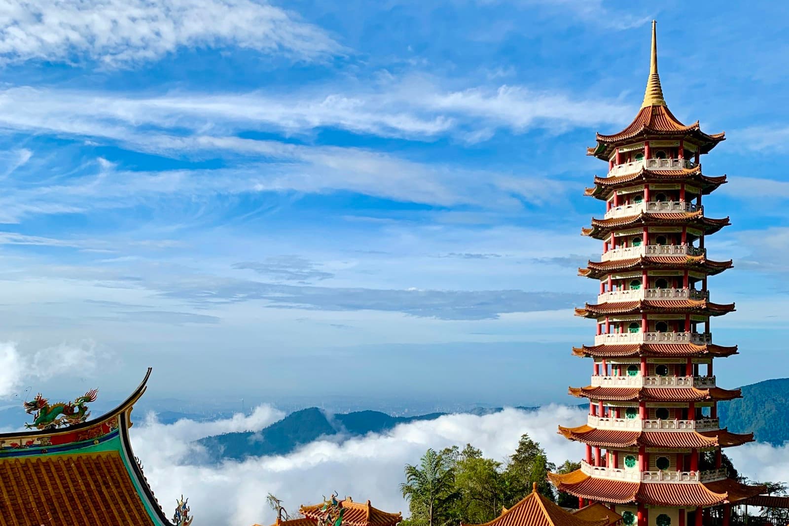 Genting Highlands Day Trip from Kuala Lumpur: Buses, Cable Car & Timings